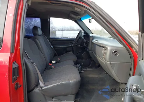 2002 Chevrolet Silverado 1500 z USA, uszkodzony, nr VIN 2GCEK19T721240785